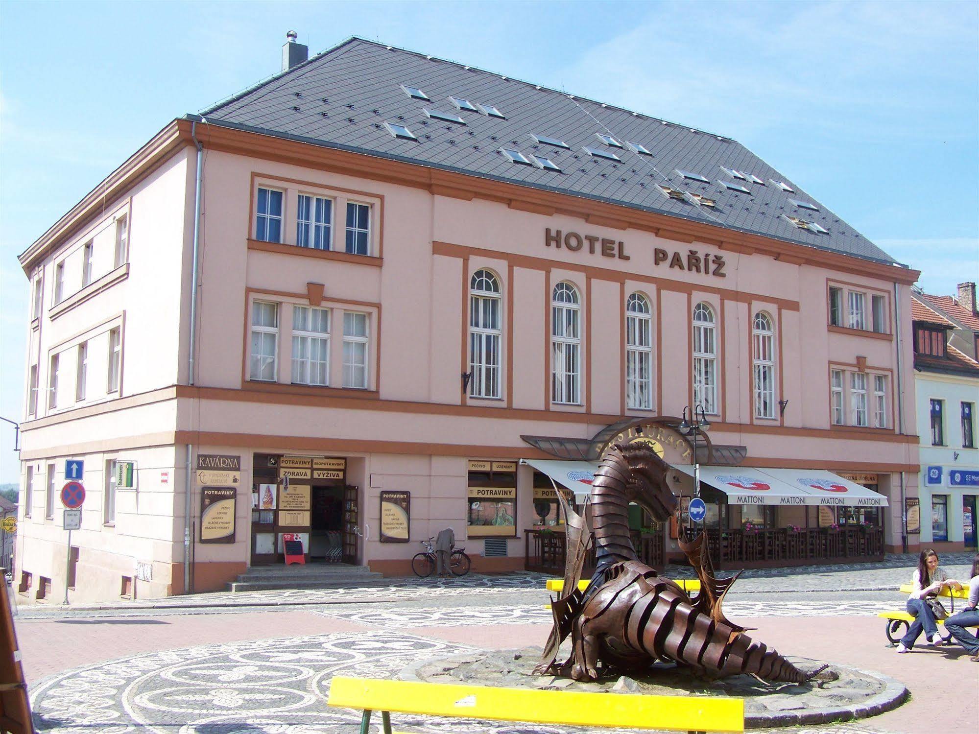 Hotel Pariz Jičín Eksteriør bilde